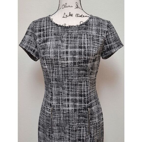 SHARAGANO Black and White Grid Print Zipper Decor Shift Office Dress SIZE 4 - Picture 6 of 12